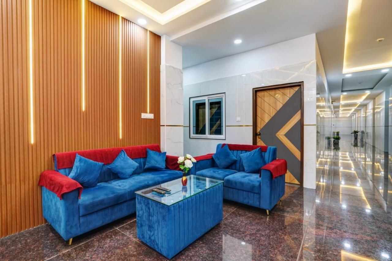 Hotel Sky Blue And Suites Μπανγκαλόρ Εξωτερικό φωτογραφία